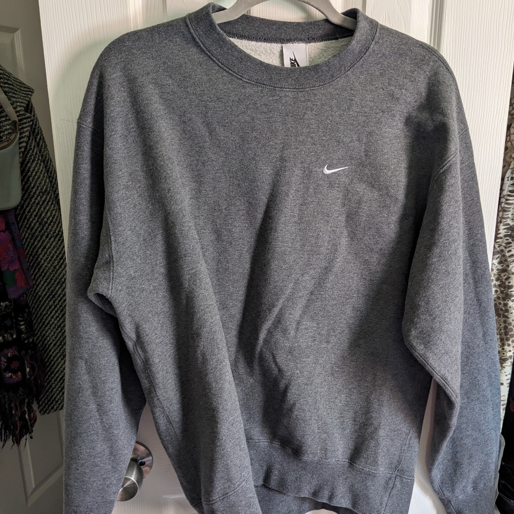 Nike Men's Gray Sweater